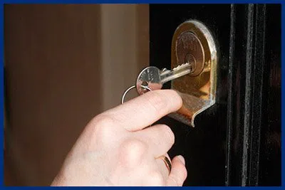 Advantage Locksmith Store Dallas, TX 214-382-2784 - 7-door-unlock